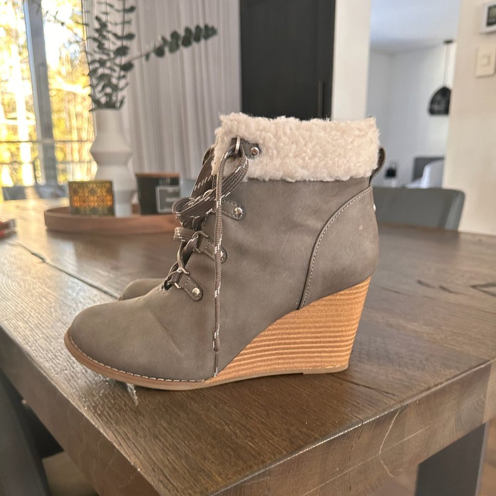 NAUTICA BOOTS IN GREY